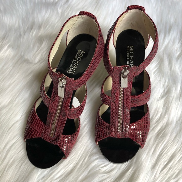 Michael Kors Shoes - Michael Kors leather shoes size 7.5